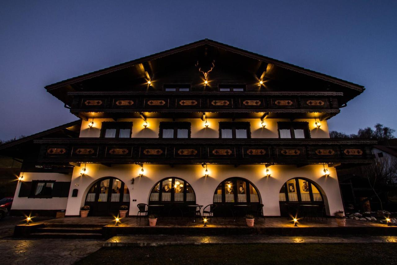 Villa Siana Törcsvár Kültér fotó